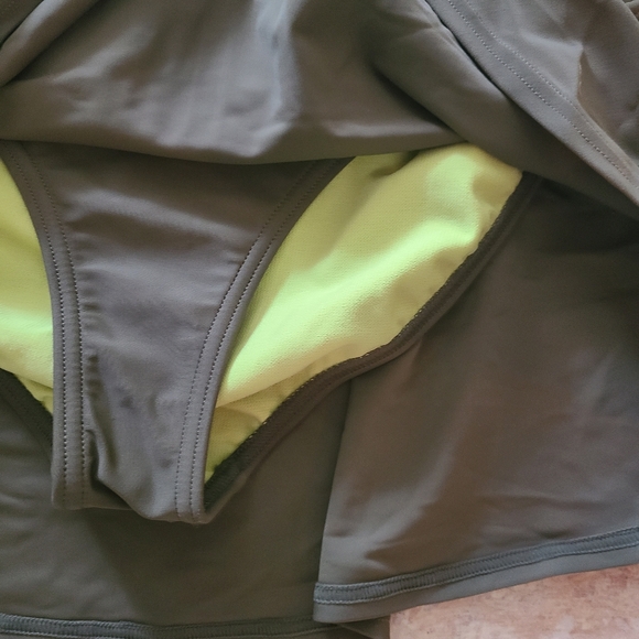 Prana Green Tankini Set in Size Medium - Picture 8 of 9